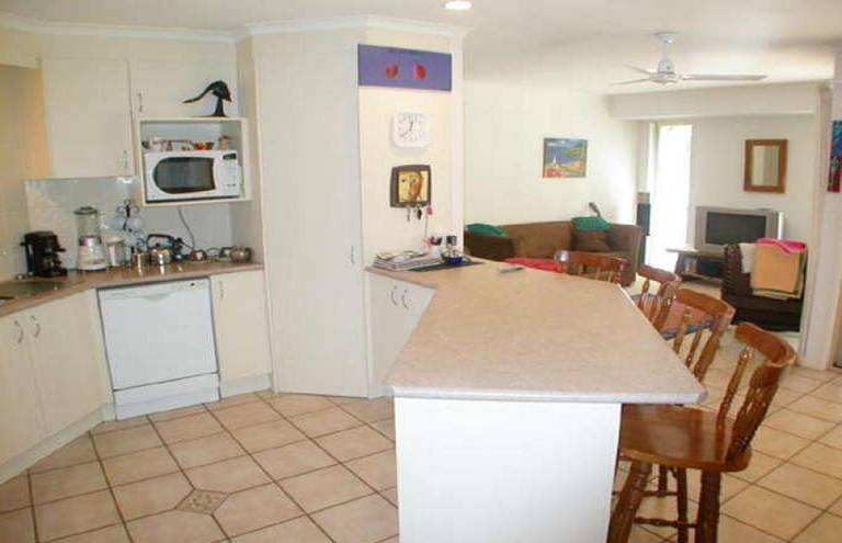 STUNNING 4 BEDDER Picture 3