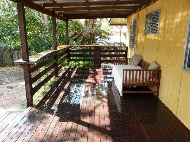 LARGE BLOCK
WITH POSSIBLE DEVELOPMENT OPPORTUNITY Picture 2