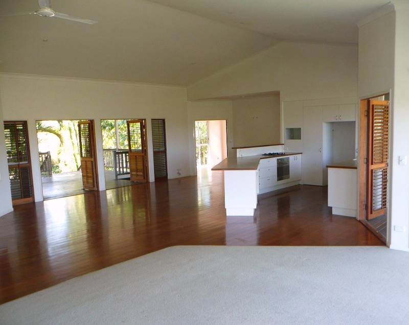 A TOUCH OF CLASS OPEN SAT 21ST NOV.12-12:30PM Picture 3