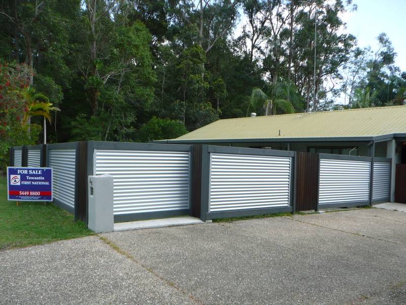 BIG ENOUGH FOR TWO FAMLIES Picture 1