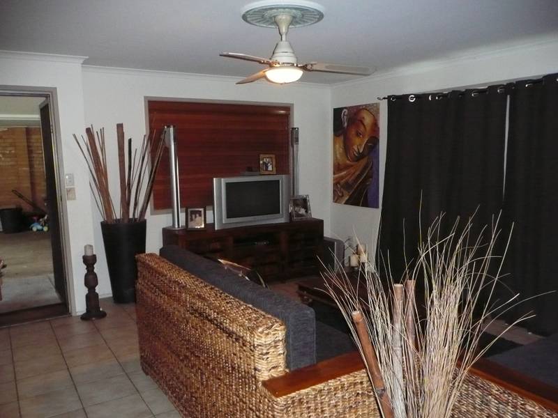 BIG ENOUGH FOR TWO FAMLIES Picture 2