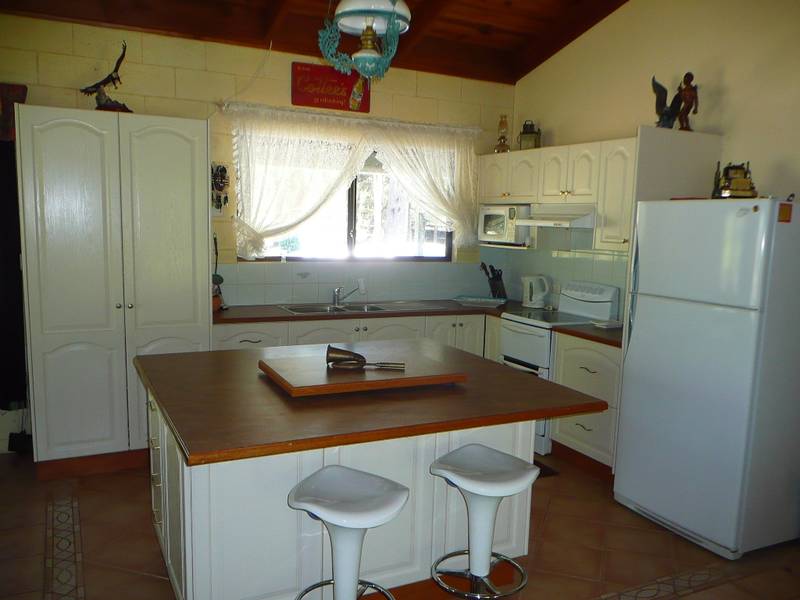 COUNTRY LIFE IN THE CITY Picture 2