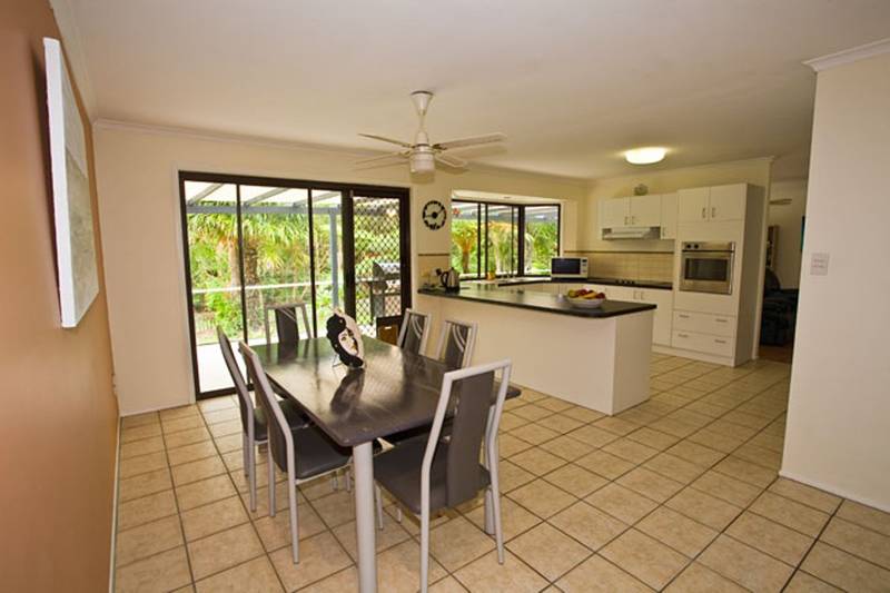 QUARTER ACRE BLOCK IN TOWN Picture 3