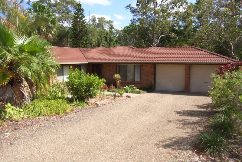 QUARTER ACRE BLOCK IN TOWN Picture 1