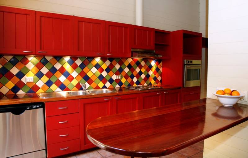 LOTS OF HOUSE FOR
LITTLE MONEY Picture 3