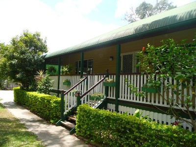 ROOM FOR 3 GENERATIONS Picture