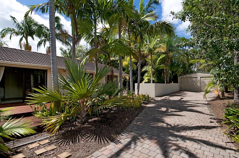 AUCTION - OLD TEWANTIN BEAUTY OPEN SAT 28th NOV 10-11:00AM Picture 1