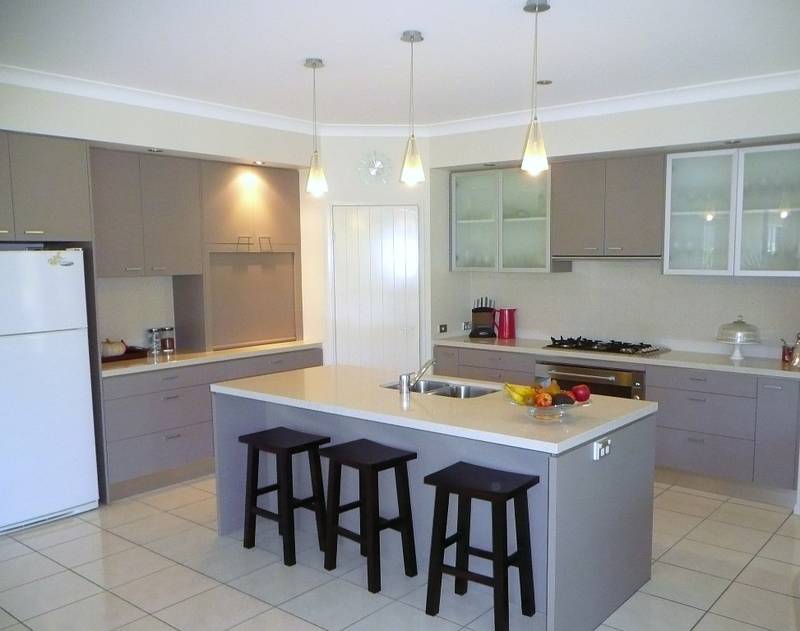 A HOME OF GRAND PROPORTIONS Picture 2