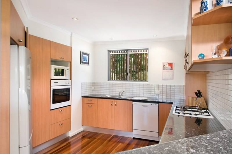 ONE OF A KIND LAKE FRONTAGE Picture 2