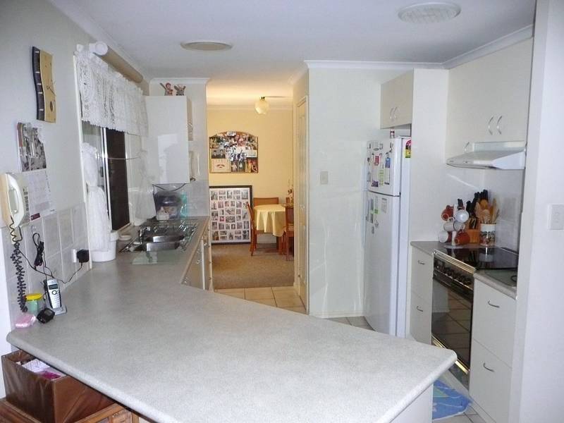 LOTS OF SPACE INSIDE AND OUT Picture 3