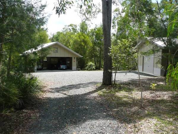 PEACE AND PARADISE Picture 1