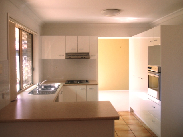 OPPORTUNITY KNOCKS IN NOOSA WATERS Picture 2