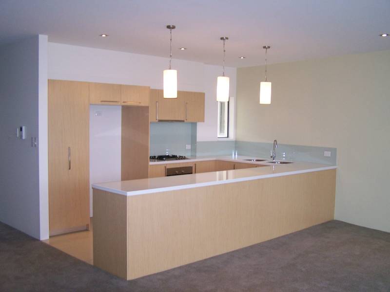 Sleek and Smart - one weeks free rent Picture