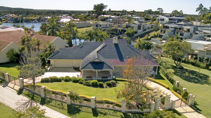 ICONIC CANAL HOME Picture 2