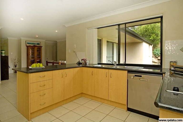 Just Renovated.....With a POOL...... Picture 2