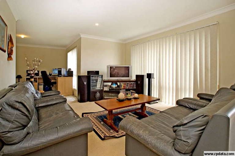 Just Renovated.....With a POOL...... Picture 3