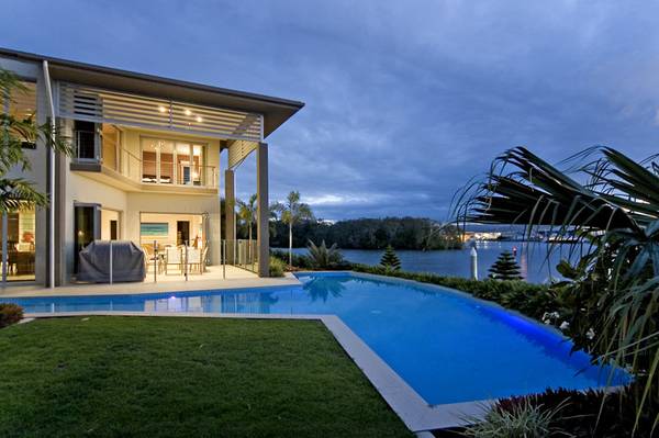 Local developers dream home is for sale. Picture 3