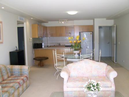 GRAND OUTDOOR ENTERTAINING WITH GOLF COURSE VIEWS Picture 3