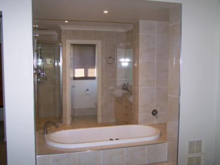 Waterfromt home with room for the family Picture