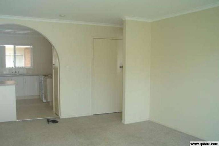 Quite renovated unit... JUST WANT A TENANT Picture 2