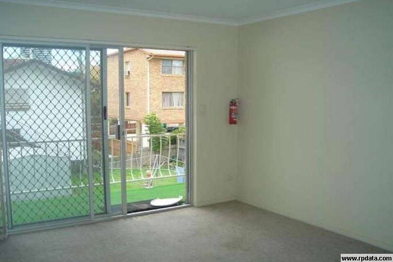 Quite renovated unit... JUST WANT A TENANT Picture