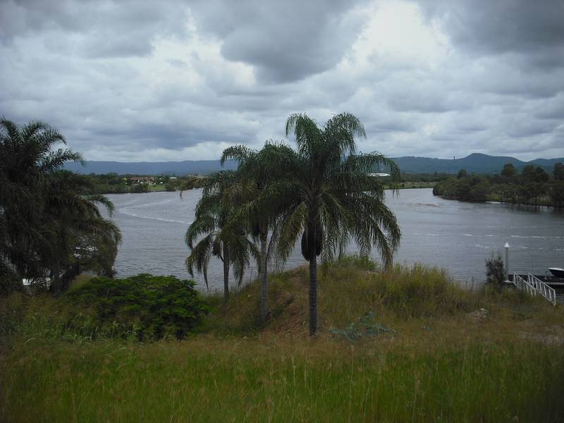 ELEVATED BLOCK Picture 2