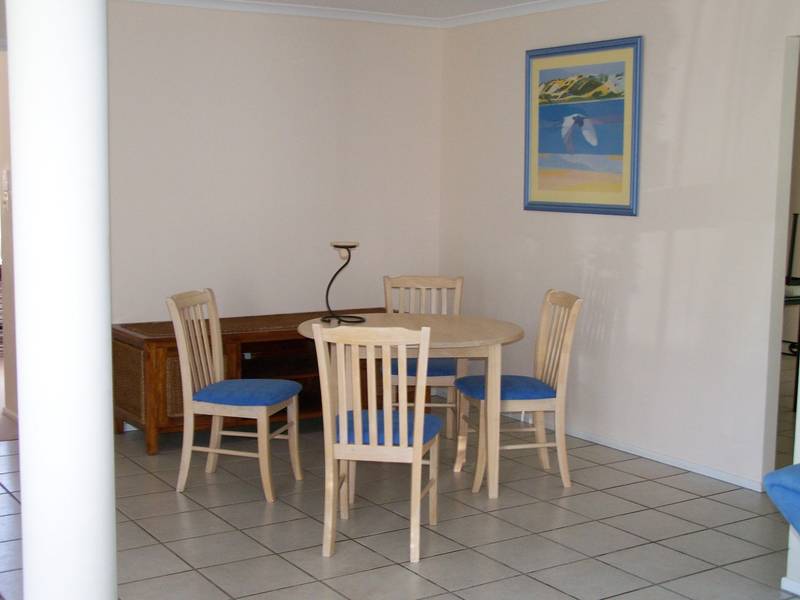 Great Family Home... Great Family Area REDUCED !!! Picture 3