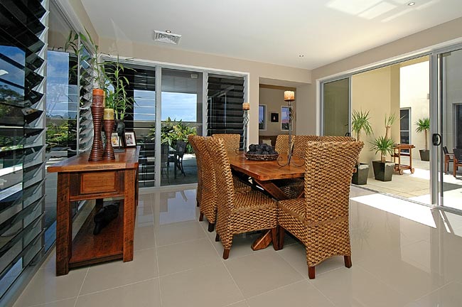 Waterfront Splendor Picture 3