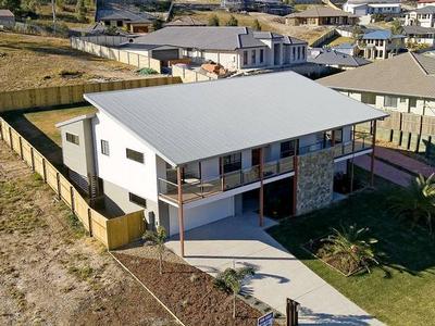 MAGNIFICENTLY MODERN Picture