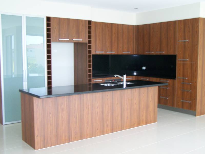 Waterfront Living REDUCED Picture 3