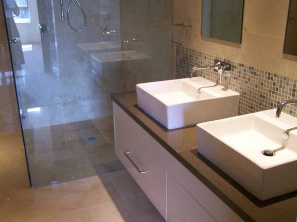 Not To Be Missed...Exclusive living!!! Picture 2