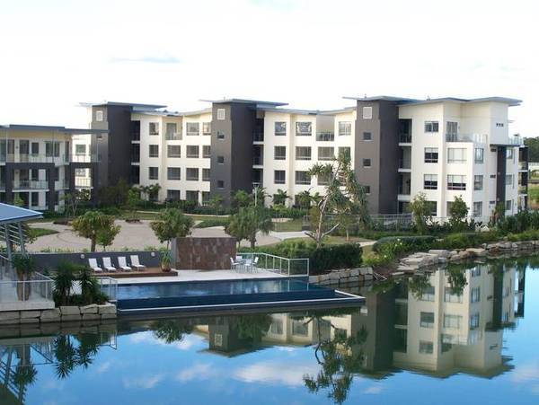 HUGE HUGE HUGE Picture 1