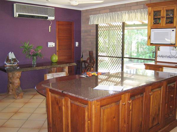 Lifestyle, convenience and a workshop at home Picture