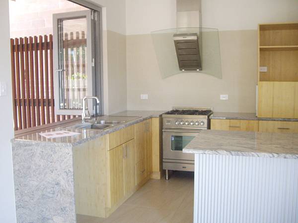 "Modern meets Troppo " Picture 2