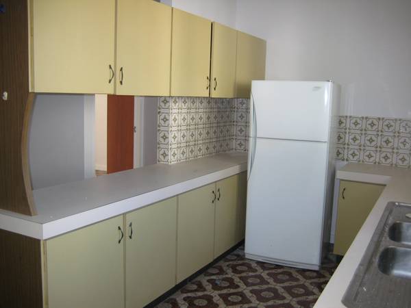 Large 1 bedroom Unit close to foreshore Picture Large 1 bedroom Unit close to foreshore Picture