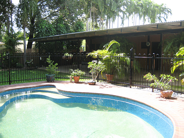 "Perfect for Outdoor Living " Picture 1