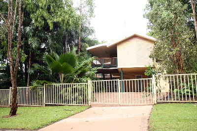 Large Elevated Family Home Picture