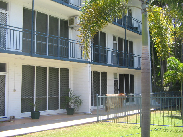Quiet complex close to East Point Reserve - ON HOLD Picture 1