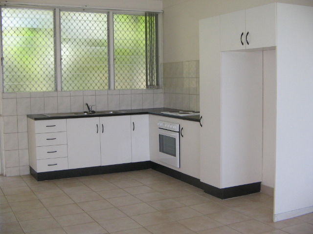 Quiet complex close to East Point Reserve - ON HOLD Picture Quiet complex close to East Point Reserve - ON HOLD Picture