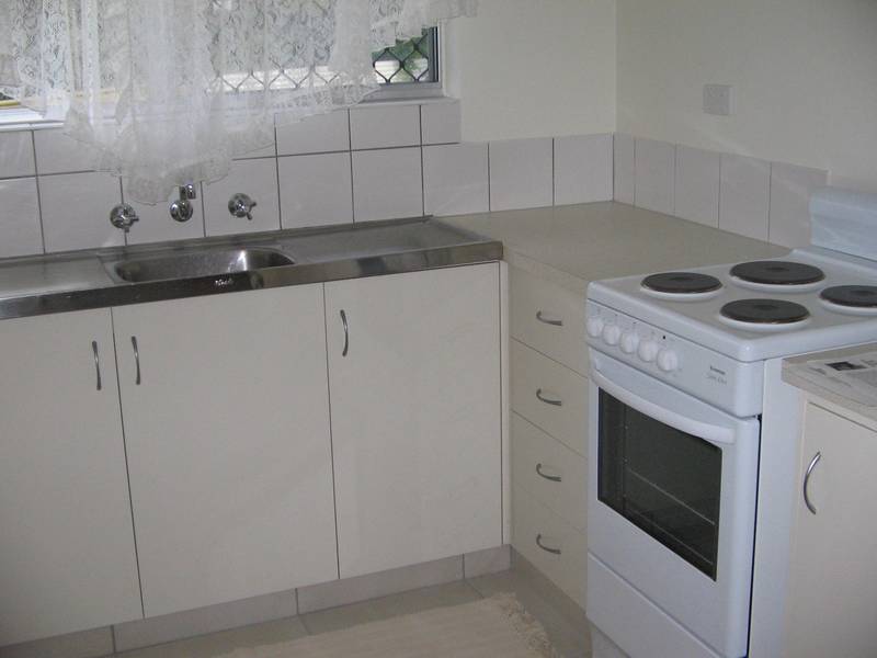 Lovely ground level 3 bedroom home Picture 1
