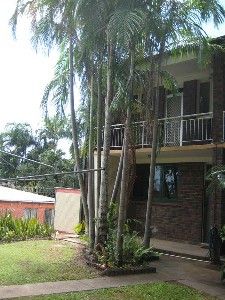 Refurbished Townhouse with Whitegoods Picture