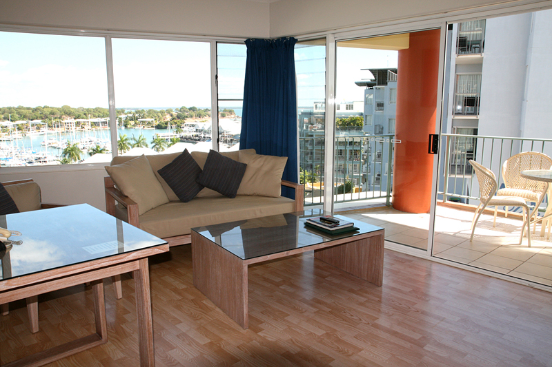 Stunning Sea Views in Prime Location Picture 3