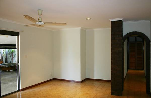 Superb Family Home Picture 2