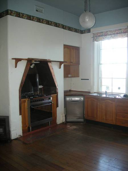 CONDRIL HOUSE - rare heritage listed home Picture 3