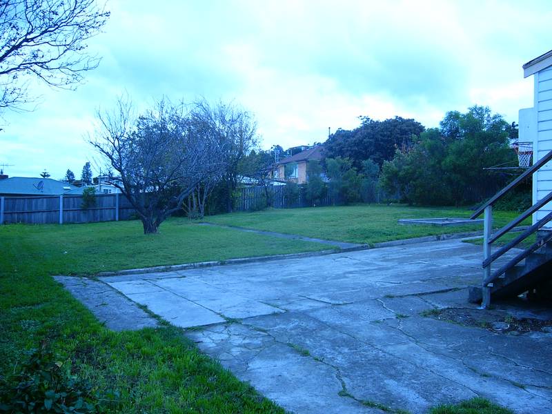 Neat family home Picture 2