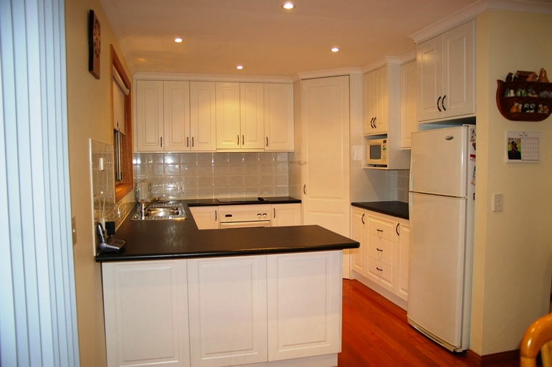 FOUR BEDROOMS, RUMPUS AND DOUBLE GARAGE Picture 2