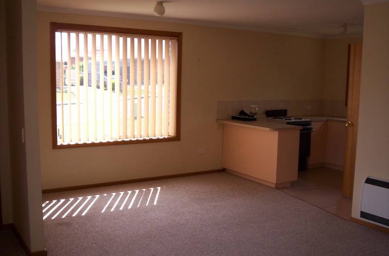 2 BEDROOM VILLA - POPULAR LOCATIN Picture 2