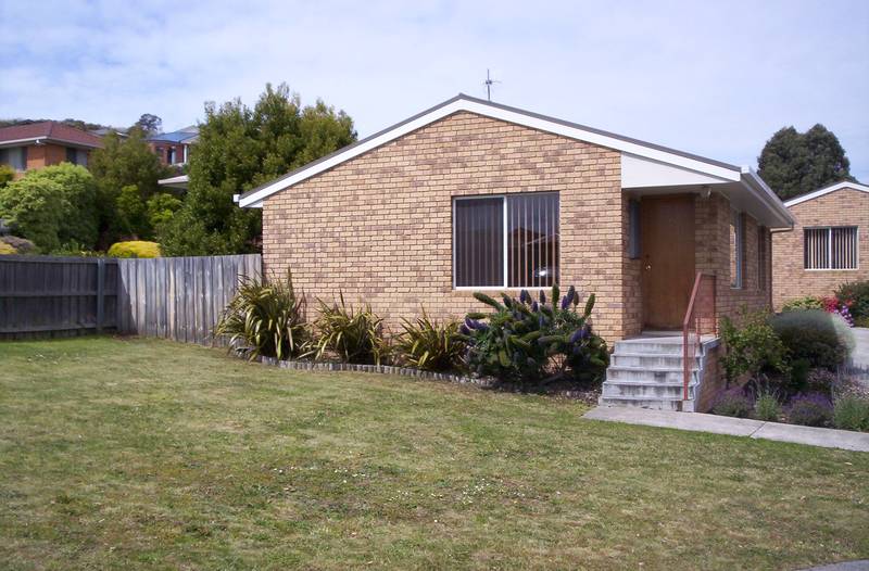 2 BEDROOM VILLA - POPULAR LOCATIN Picture 1