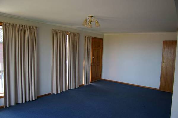 QUIET LOCATION CLOSE TO THE CITY Picture QUIET LOCATION CLOSE TO THE CITY Picture