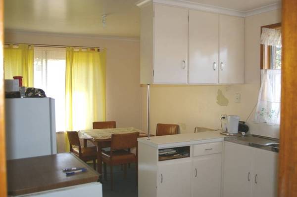 OWNER RELOCATING - MUST SELL Picture 2